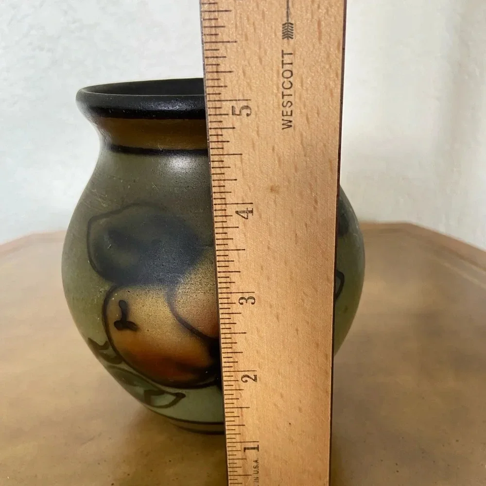 🖤 Beautiful Fruit Pattern Handmade Pottery Vase Jar Denmark ? signed